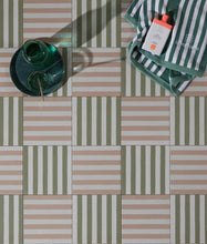 Deck Chair Porcelain