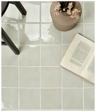 Menara Porcelain
